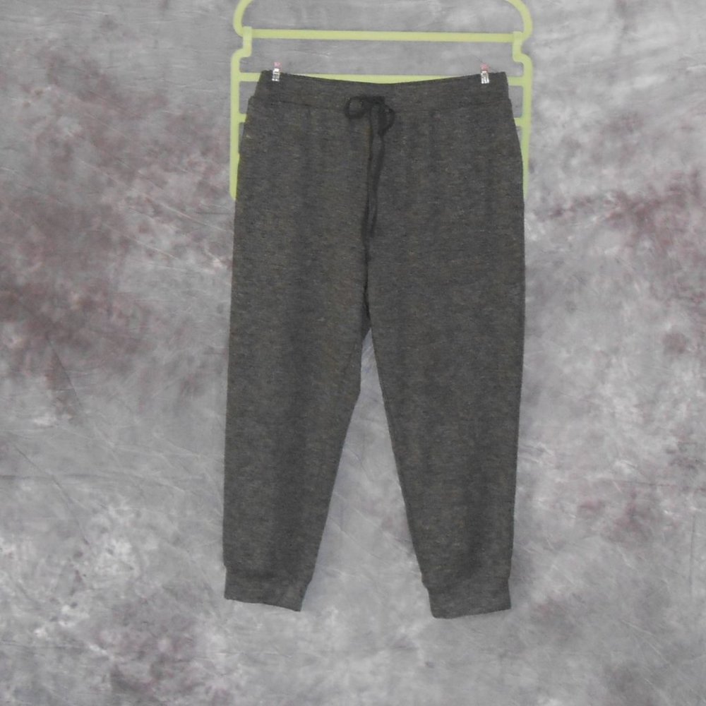 Gray Capri Pants - Picture 1 of 8